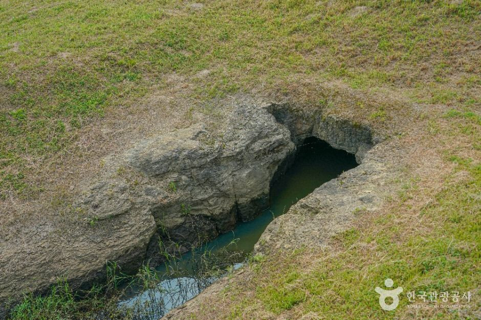 수산제역사공원 여행 추천 - 로드트립