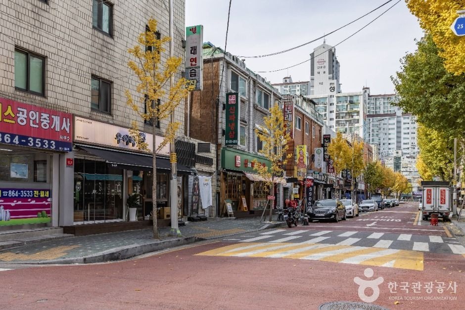 국제음식문화거리(INTERNATIONAL FOOD STREET) 여행 추천 - 로드트립