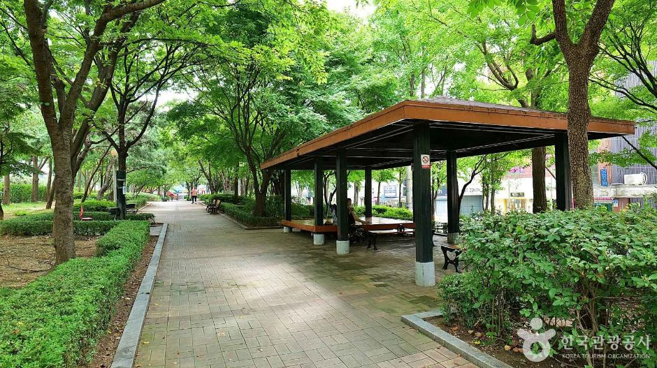 한양공원 여행 추천 - 로드트립