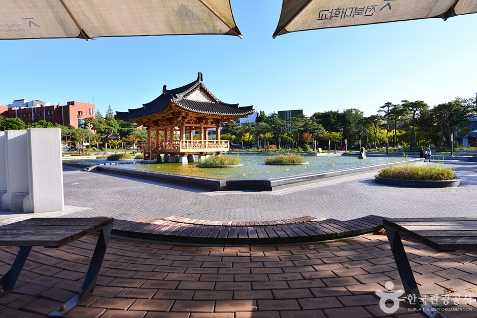 전북대학교 문회루 여행 추천 - 로드트립