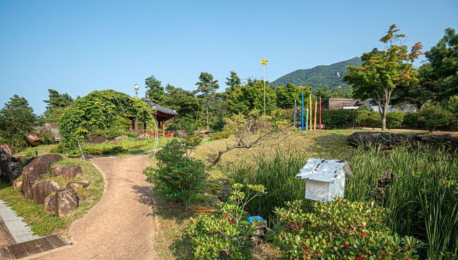 마복산 목재문화체험장 여행 추천 - 로드트립