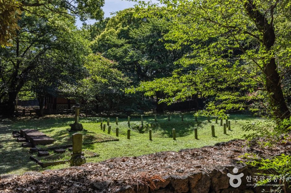 제주 삼성혈 여행 추천 - 로드트립