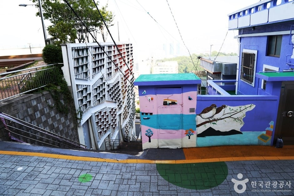 색채마을 여행 추천 - 로드트립