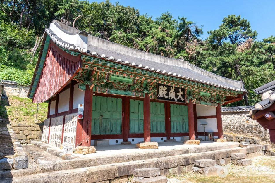 진위향교 여행 추천 - 로드트립