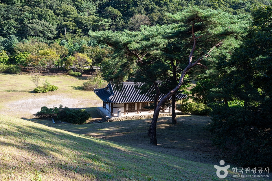 권율장군묘 여행 추천 - 로드트립