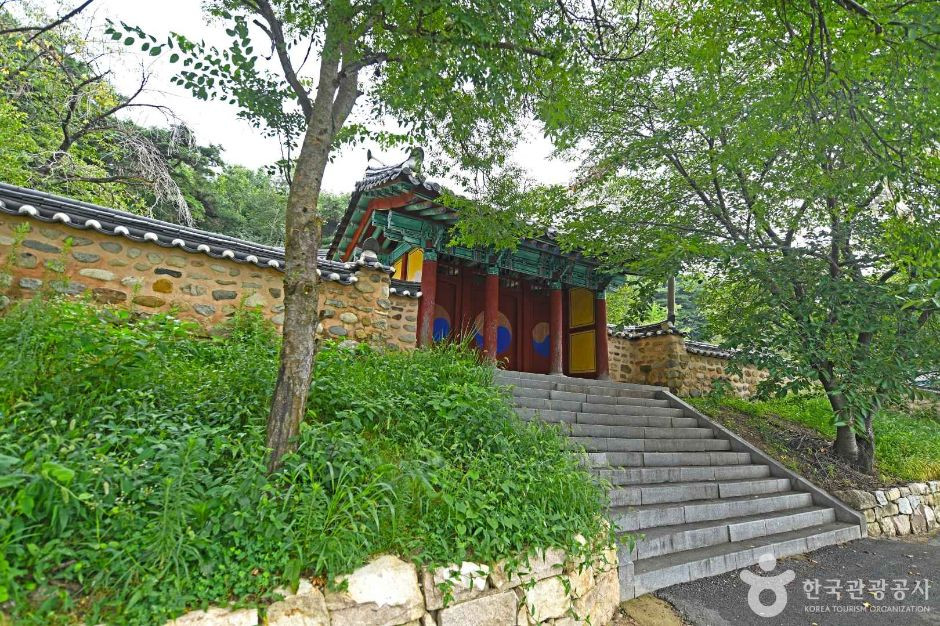용안향교 여행 추천 - 로드트립