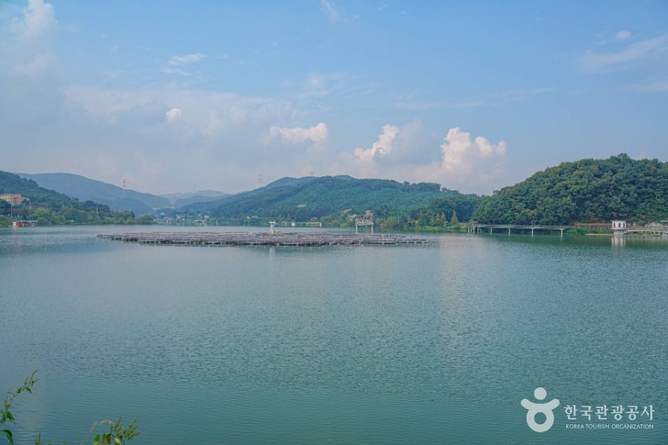 덕산저수지 여행 추천 - 로드트립