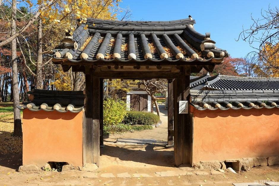 허균·허난설헌 기념공원 여행 추천 - 로드트립