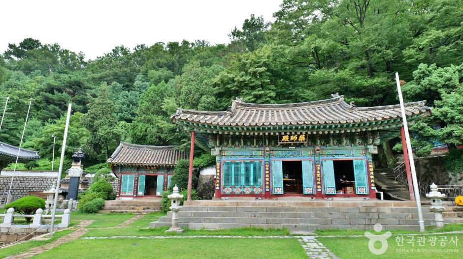 백련사(서대문) 여행 추천 - 로드트립