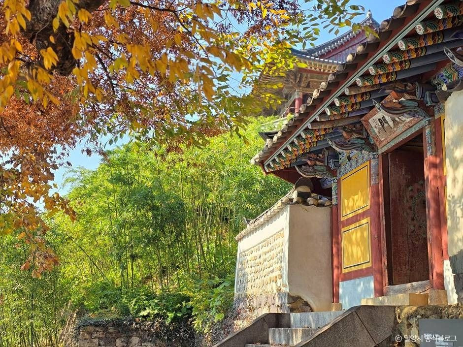 아랑각 여행 추천 - 로드트립