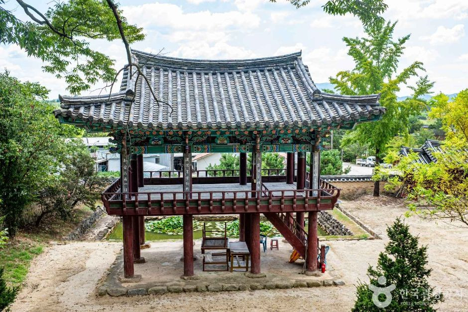 비안향교 여행 추천 - 로드트립