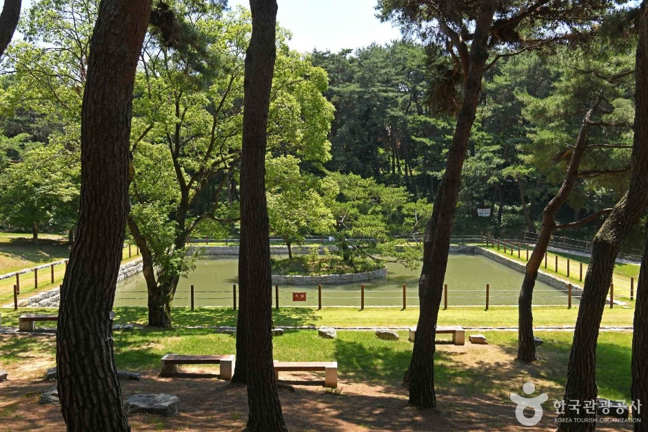 아산 이충무공묘 여행 추천 - 로드트립