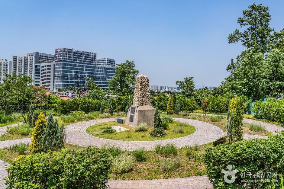 유엔군 초전기념비 여행 추천 - 로드트립