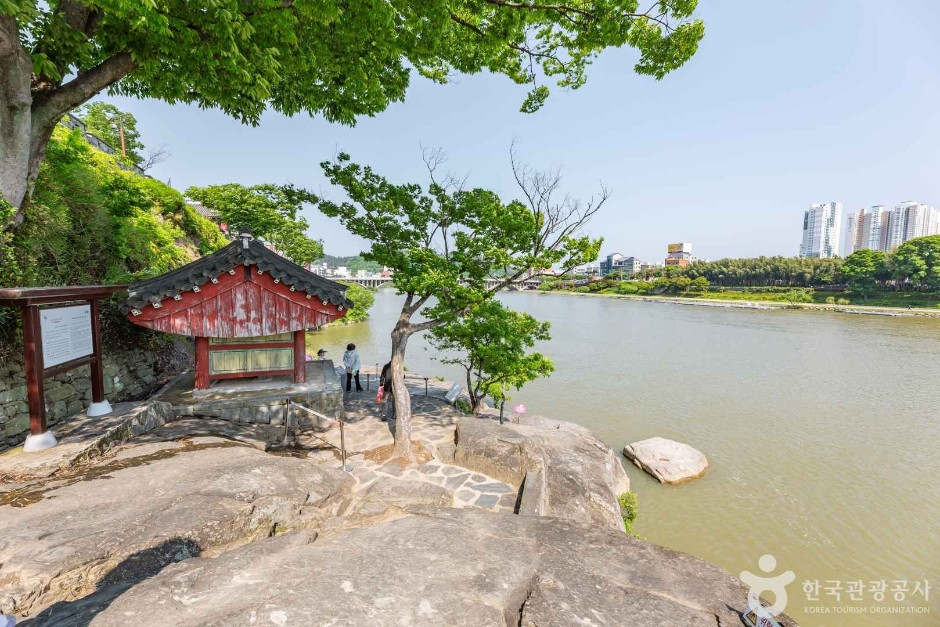 의기사와 의암 여행 추천 - 로드트립