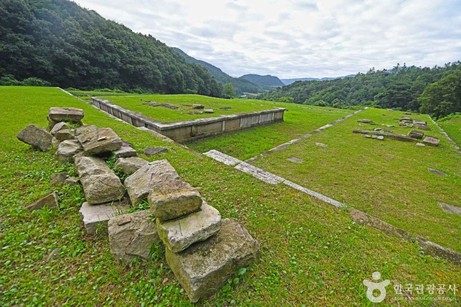 충주 숭선사지 여행 추천 - 로드트립