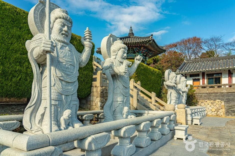 옥련선원 여행 추천 - 로드트립