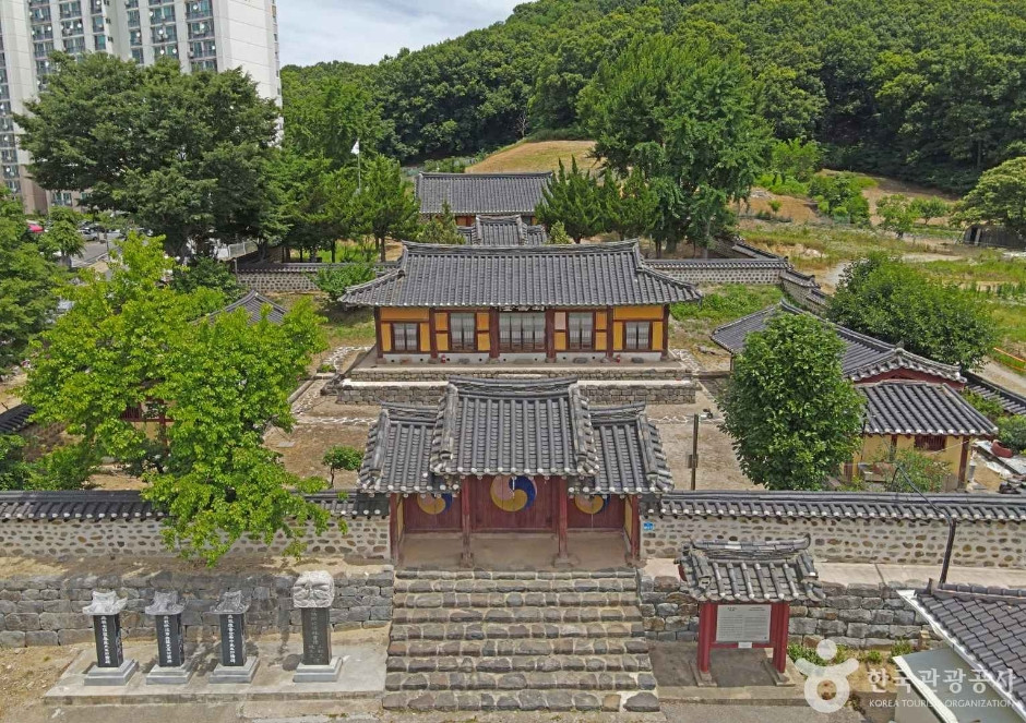온양향교 여행 추천 - 로드트립