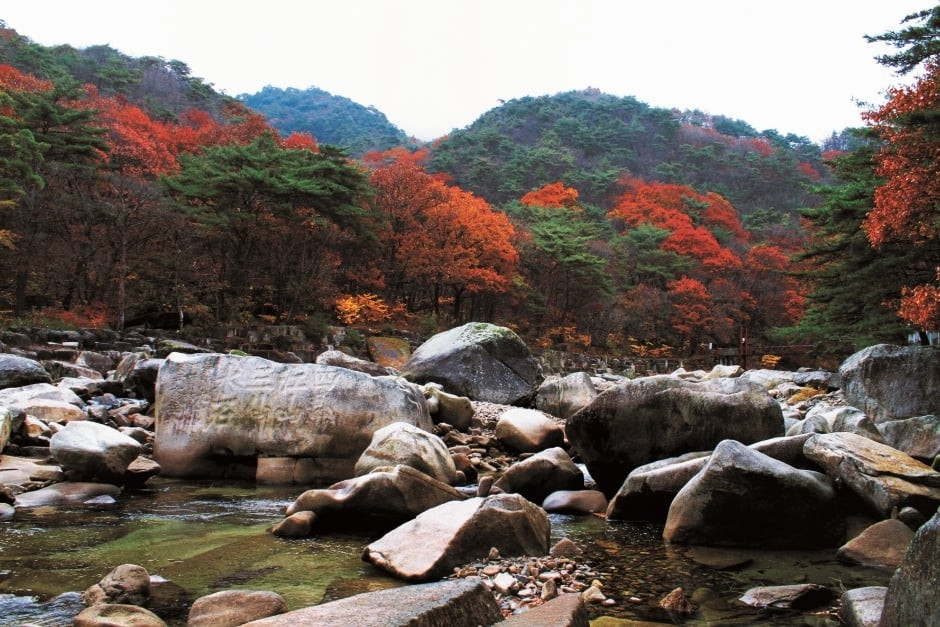 선암계곡(하선암) 여행 추천 - 로드트립