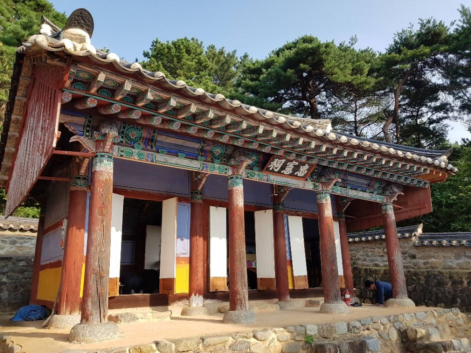 논산 충헌사 여행 추천 - 로드트립