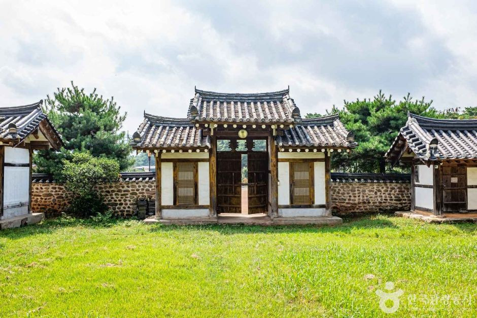 금곡서원 여행 추천 - 로드트립