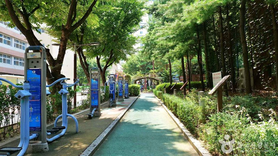 구로근린공원(이씨레물리노공원) 여행 추천 - 로드트립
