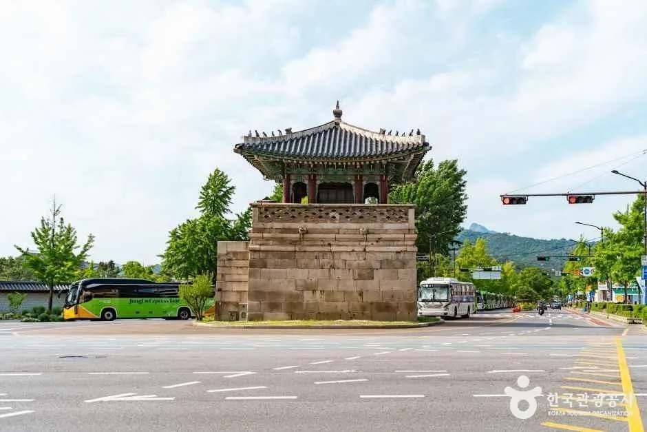 동십자각 여행 추천 - 로드트립