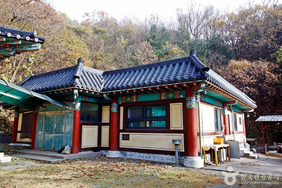 용담사(충주) 여행 추천 - 로드트립