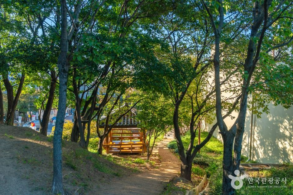 앞산빨래터공원 여행 추천 - 로드트립