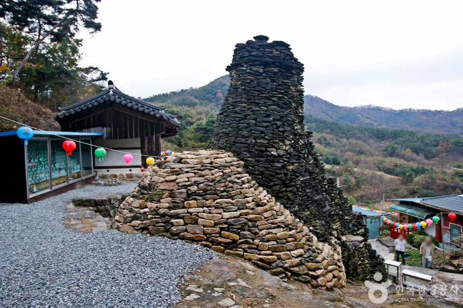 충주 부흥사 방단적석유구 여행 추천 - 로드트립