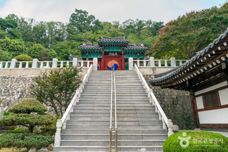 국조전(칠곡) 여행 추천 - 로드트립