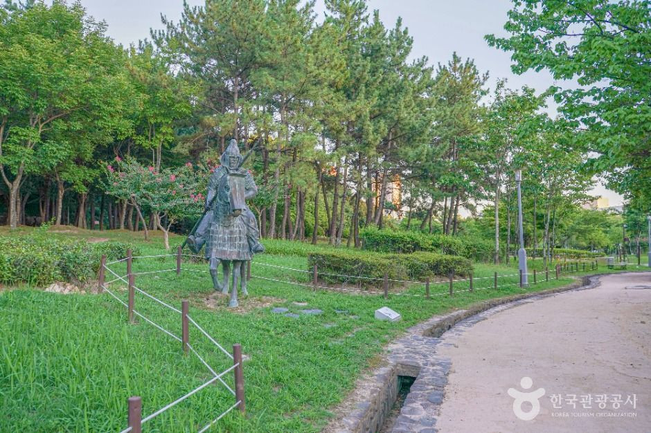 봉황대공원 여행 추천 - 로드트립