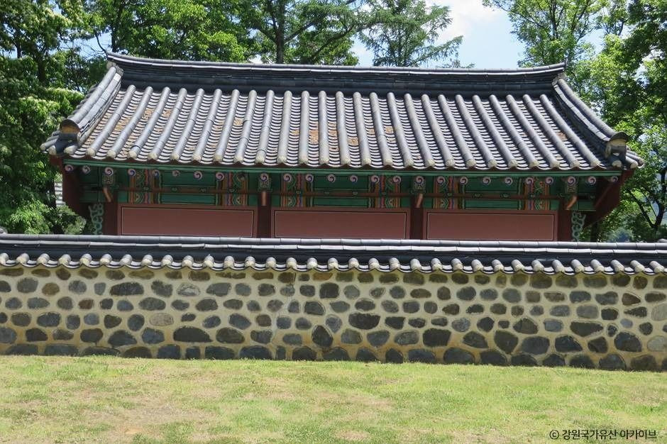 민충사 여행 추천 - 로드트립