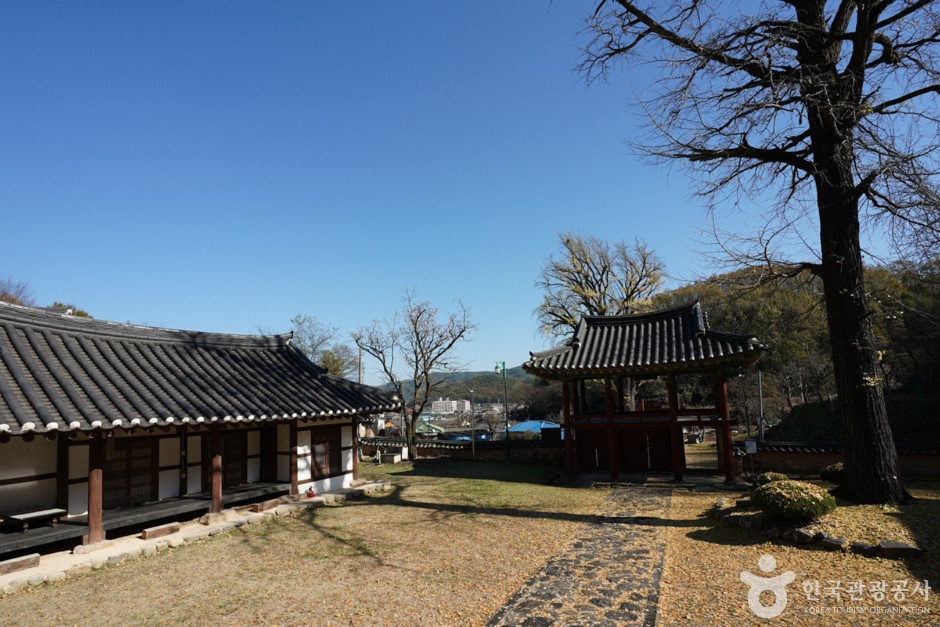 함안향교 여행 추천 - 로드트립