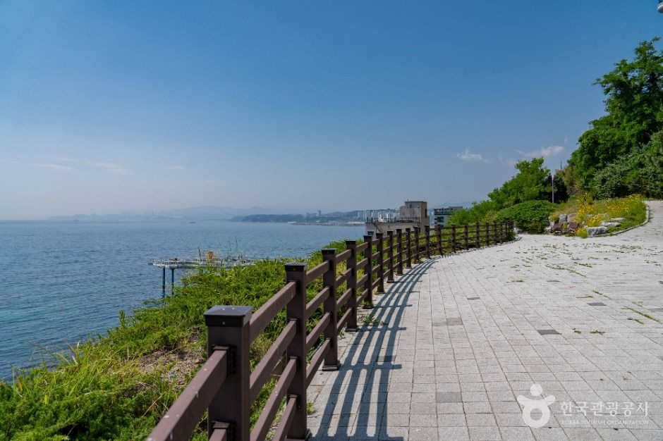 일출공원 여행 추천 - 로드트립