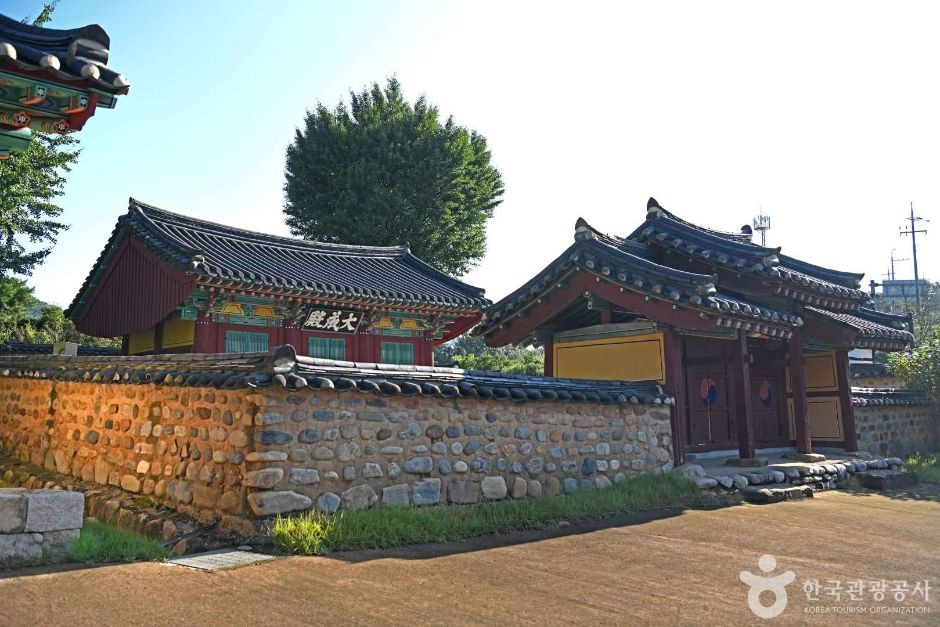 영춘향교 여행 추천 - 로드트립