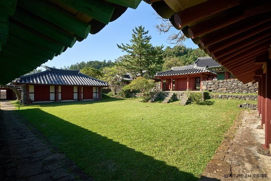 대정향교 여행 추천 - 로드트립