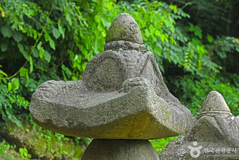 괴산 백운사 승탑군 여행 추천 - 로드트립