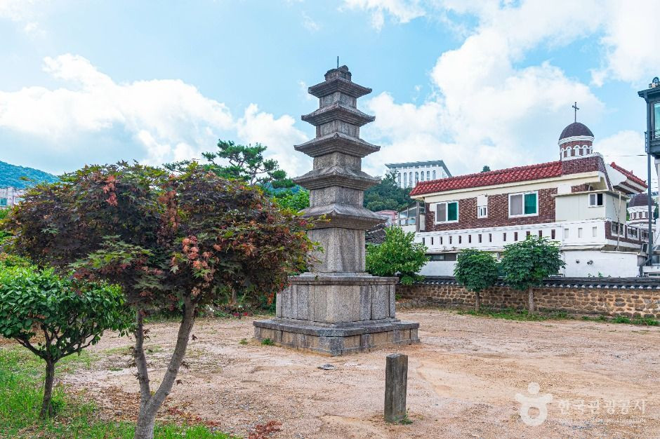 광주지산동오층석탑 여행 추천 - 로드트립