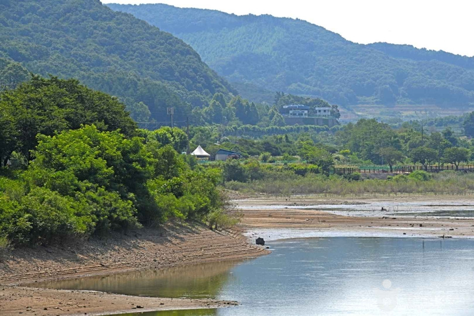 삼형제 저수지 여행 추천 - 로드트립