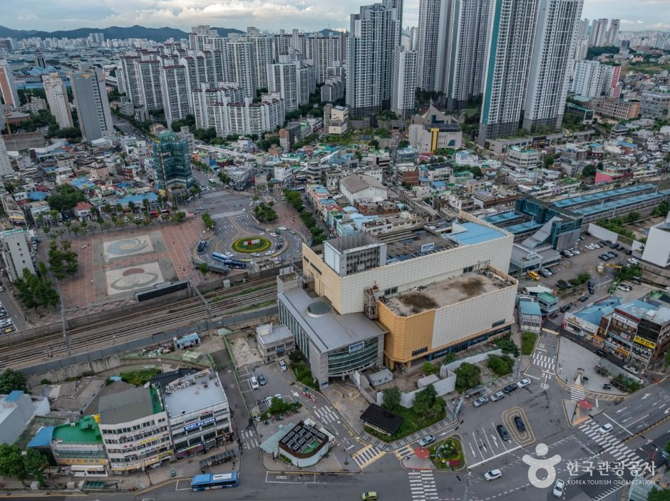 동인천역 북광장 여행 추천 - 로드트립