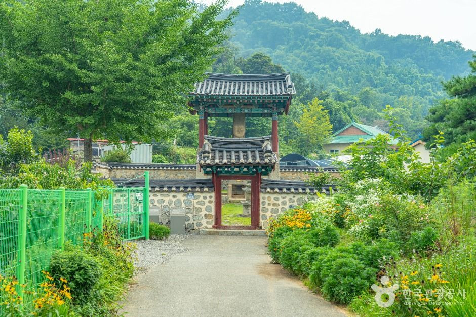 매산리석불입상 여행 추천 - 로드트립