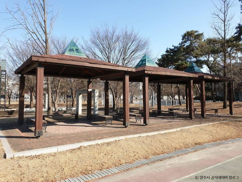 신천생활체육공원 여행 추천 - 로드트립