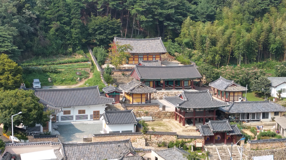 기장향교 여행 추천 - 로드트립