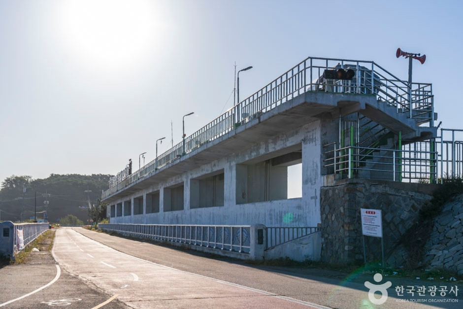 서산A지구방조제 여행 추천 - 로드트립