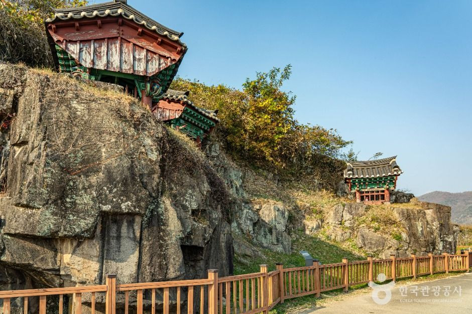 화순능주삼충각 여행 추천 - 로드트립