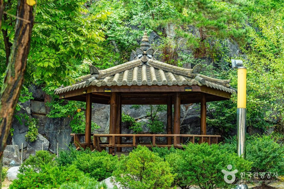 양구군민공원 여행 추천 - 로드트립