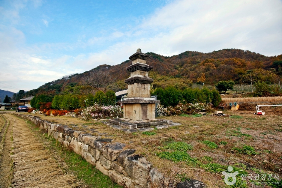충주 추평리 삼층석탑 여행 추천 - 로드트립