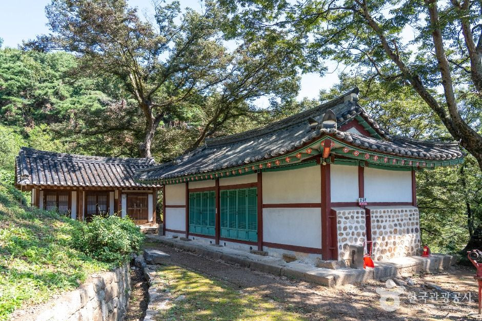 진위향교 여행 추천 - 로드트립