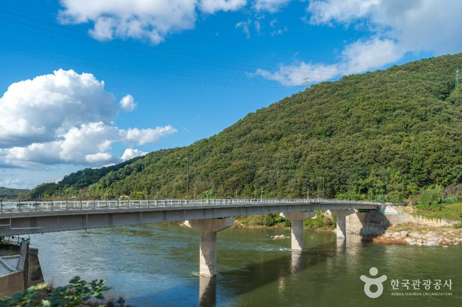 충주 강변길 여행 추천 - 로드트립