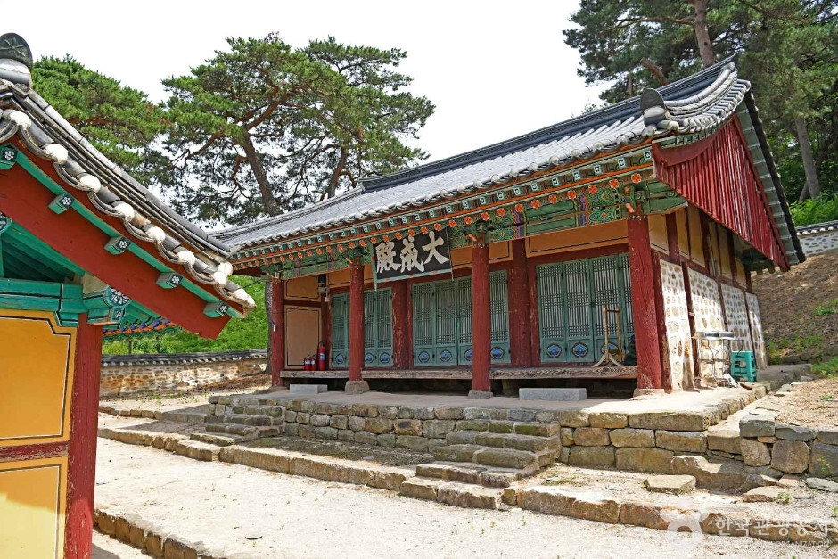 아산향교 여행 추천 - 로드트립